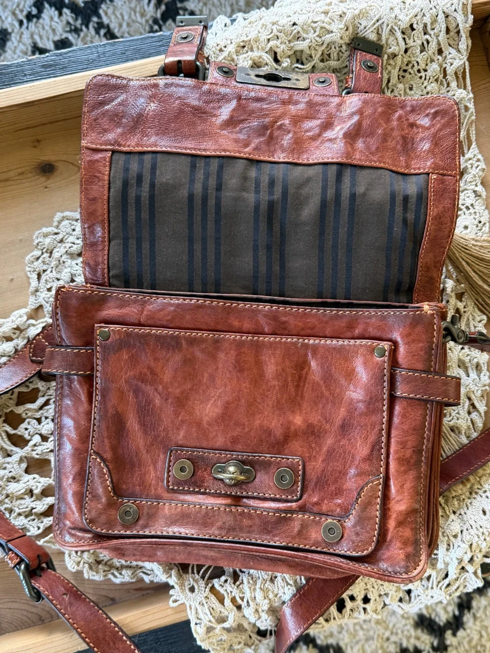 Frye Cameron Antique Cognac Pull Up Brown Leather Crossbody Satchel Bag Purse